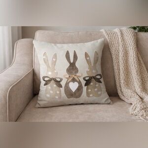 💕 Charming Bunny Pillow cover